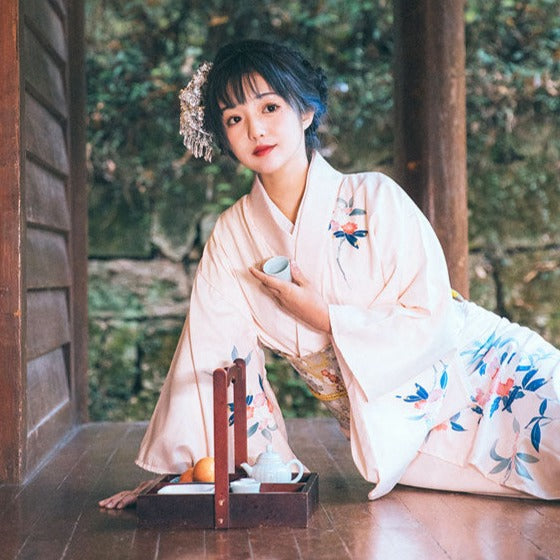 Women Cream Color Blossom Yukata Robe